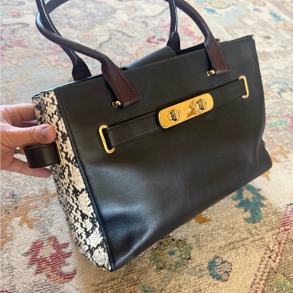 Coach 🐎 Swagger Carryall Colorblock Exotic Python 🐍 - Picture 11 of 11